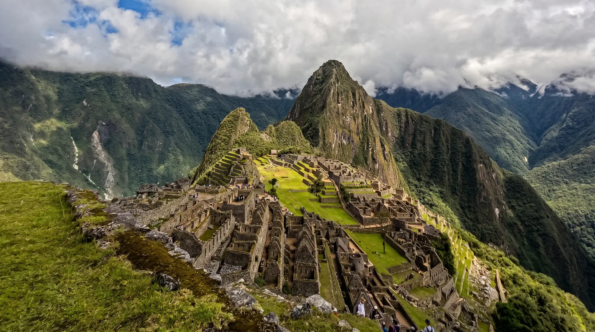 Breathtaking sunrise view of the ancient Inca citadel of Machu Picchu