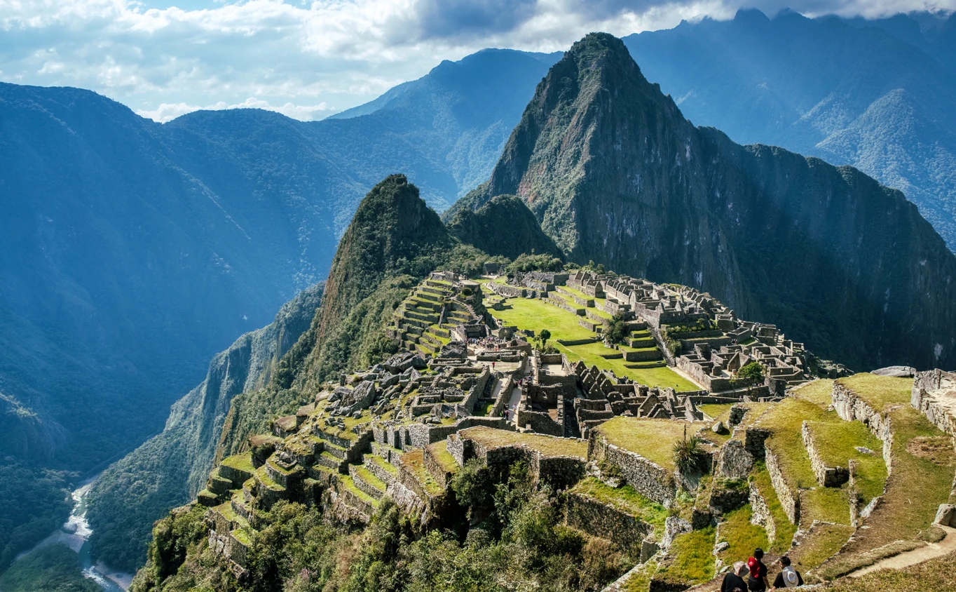 hiking machu picchu