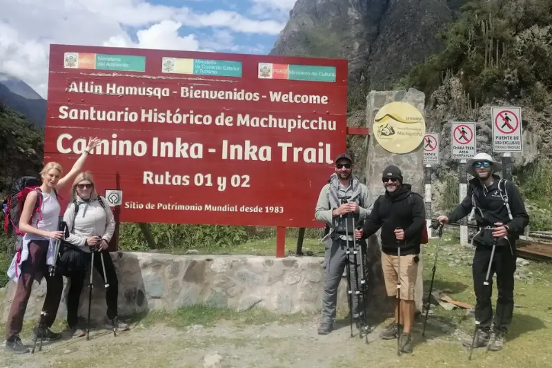 salkantay vs inca trail