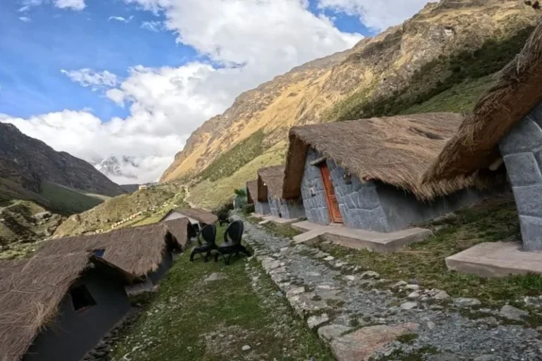 Day 1: Cusco – Soraypampa – Humantay Lake – Soraypampa.