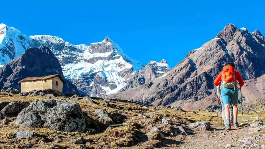 Ausangate Trek to Rainbow Mountain 4 Days | 3 Nights.
