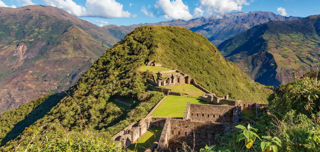 Explore Choquequirao