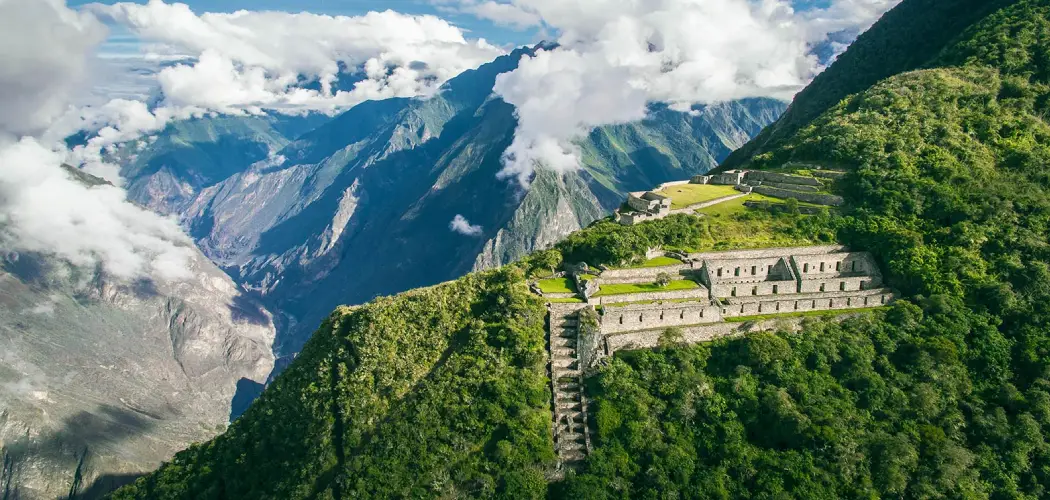 Explore Choquequirao