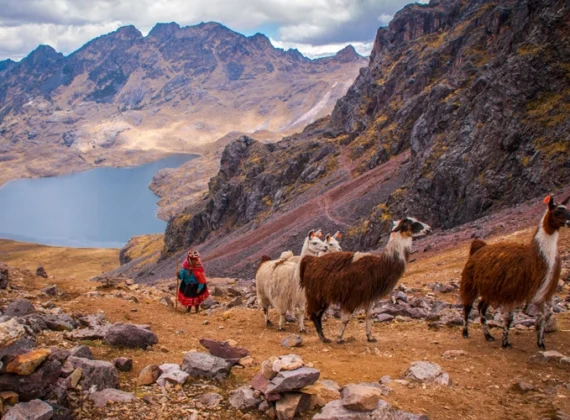 LARES TREK WITH SHORT INCA TRAIL 5D/4N